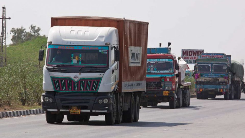indian-trucks