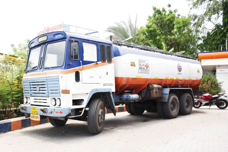 petrol-pump-truck-india