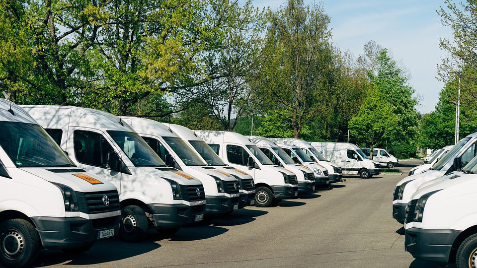 why-small-businesses-should-invest-in-fleet-management